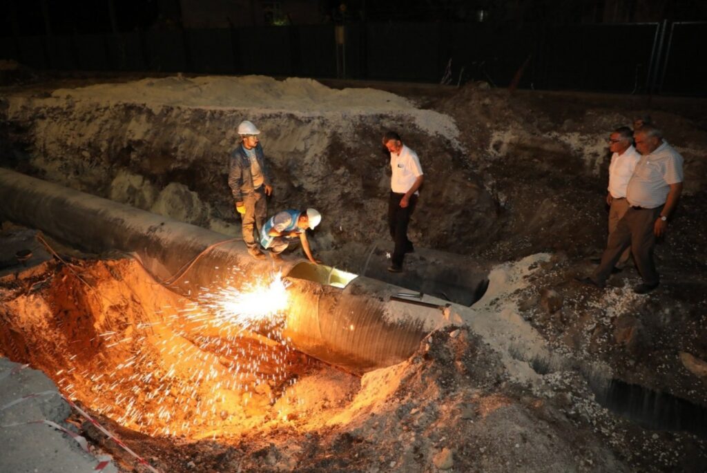 Başkan Beyazgül: Çok kısa sürede hanelere su verilecek