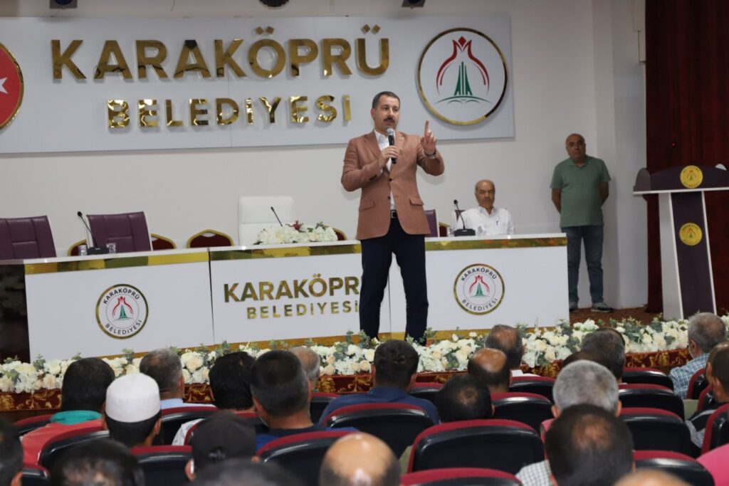 Karaköprü Belediye Başkanı Metin Baydilli’den bayram öncesi personelle toplantı