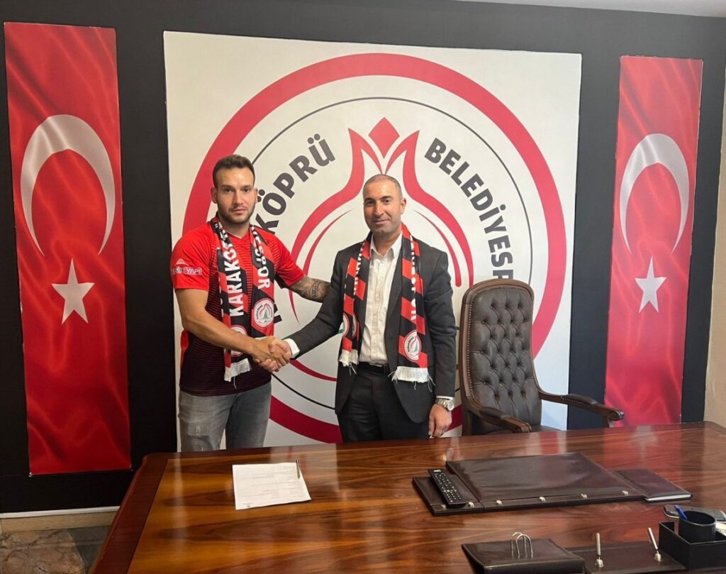 Karbel Karaköprü Belediyespor  forvet oyuncusu kadrosuna kattı