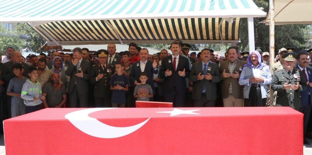Şanlıurfalı şehit son yolculuna uğurlandı