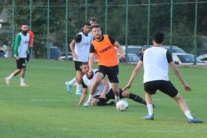 Şanlıurfasporlu futbolcular 2 günlük izinin ardından kampta