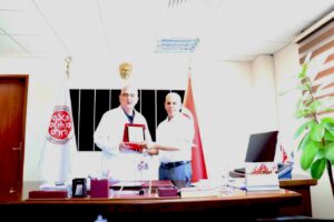 Şanlıurfa’da başarılı doktor emekliye ayrıldı