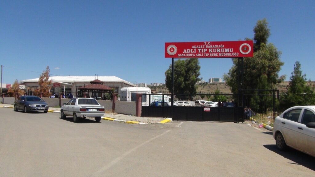 Şanlıurfa’da iş hanında erkek şahıs ölü olarak bulundu