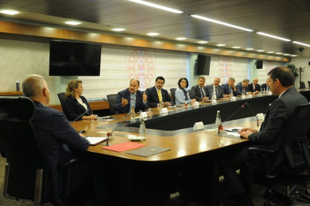 Urfalı heyetin Bakan Ersoy ile görüşmesinin perde arkası!