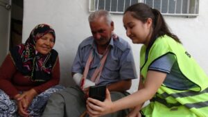 Yaşlı çınarlara dijital destek