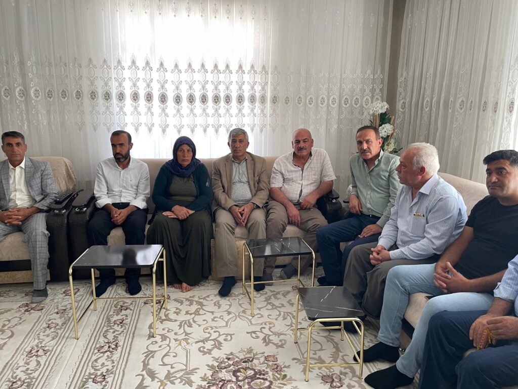 Gelecek Partisi Şenyaşar Ailesi ile evinde Bayramlaştı!