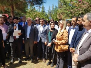 Akçakale’de CHP’ye toplu katılım