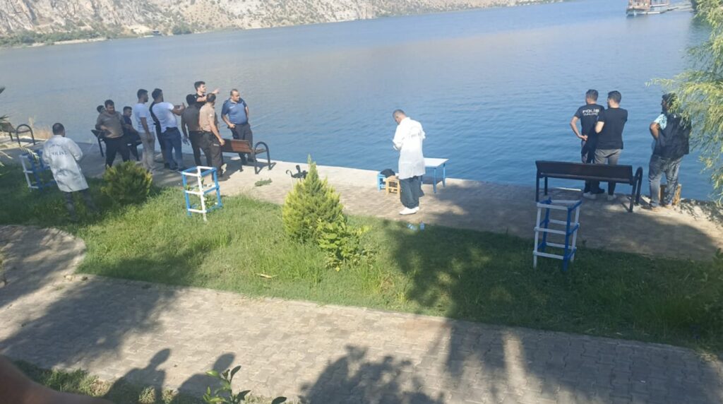 Şanlıurfa’da Fırat Nehri’ne giren genç boğuldu!