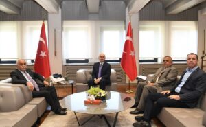 Şanlıurfa’nın ulaşım sorunu Bakan Karaismailoğlu’na iletildi