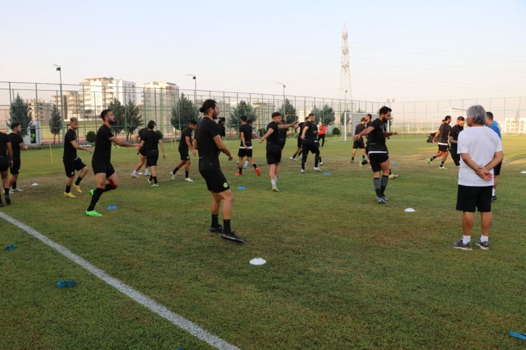 Urfasporlu futbolculardan taraftara çağrı