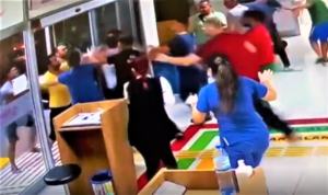 Şanlıurfa’da eşini darp eden koca sonrasında sağlık çalışanlarını darp etti!