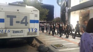 Şanlıurfa’da mahalleliden uyuşturucu isyanı!