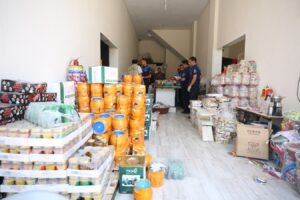 Şanlıurfa’da yüzlerce bozuk ürünü yeniden etiketleyip satacaklardı!