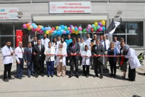 Vali Salih Ayhan ASM ve hastaneleri ziyaret etti