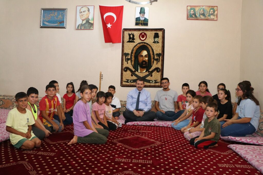 Vali Ayhan’a Cumhuriyet’ten 28 Şubat’lık bakış! Vali’ye destek yağdı…