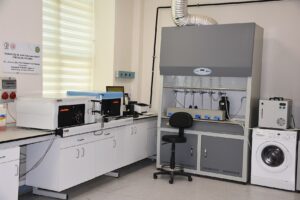 <strong>Şanlıurfa’da Tam Donanımlı Çiğ Süt Analiz Laboratuvarı, HRÜ’de Kuruldu</strong>