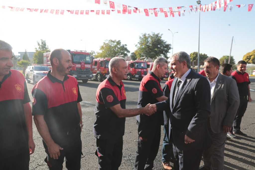 Beyazgül, itfaiye erlerine başarı diledi