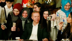 Gençlere ucuz teknolojik ürün hamlesi mi geliyor?