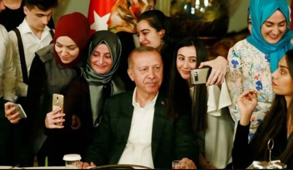 Gençlere ucuz teknolojik ürün hamlesi mi geliyor?