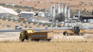 Güzelyurt Mahallesine yeni yollar kazandırılıyor