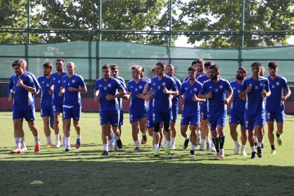 Karbel Karaköprü Belediyespor evinde 3 puan istiyor