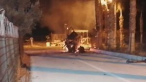 Mersin’de polisevine saldırı! Yaralı polisler var