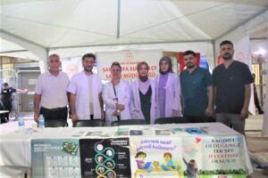 Şanlıurfa’da sağlık çalışanlarının eğitim ve farkındalık standı ilgi çekti