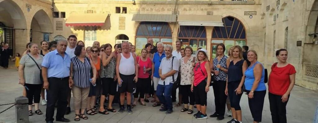 Süryani turistler 100 yıl sonra Şanlıurfa’ya geziye geldiler