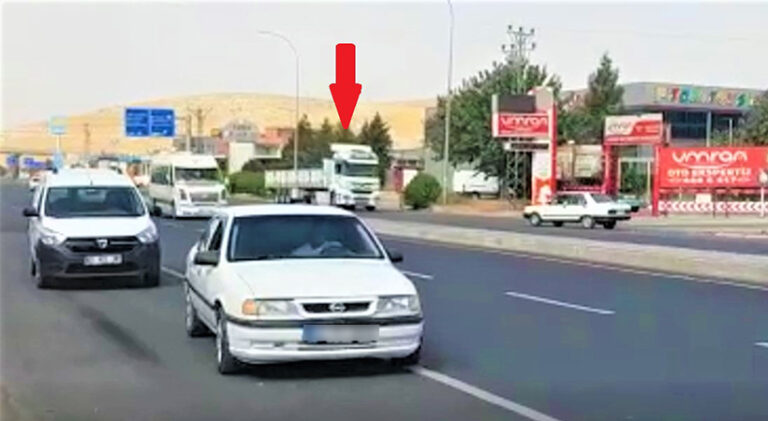 Şanlıurfa’da Trafikte ters yönde ilerliyorlar