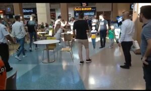 Şanlıurfa’da AVM’de kavga