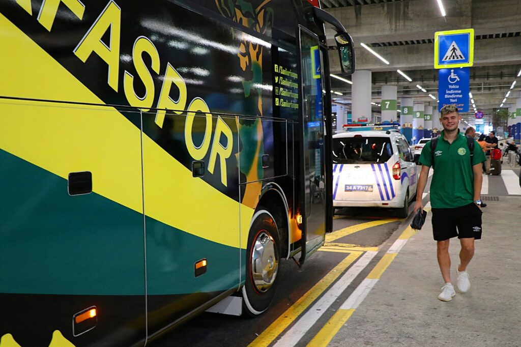 Şanlıurfaspor, İstanbul’a vardı