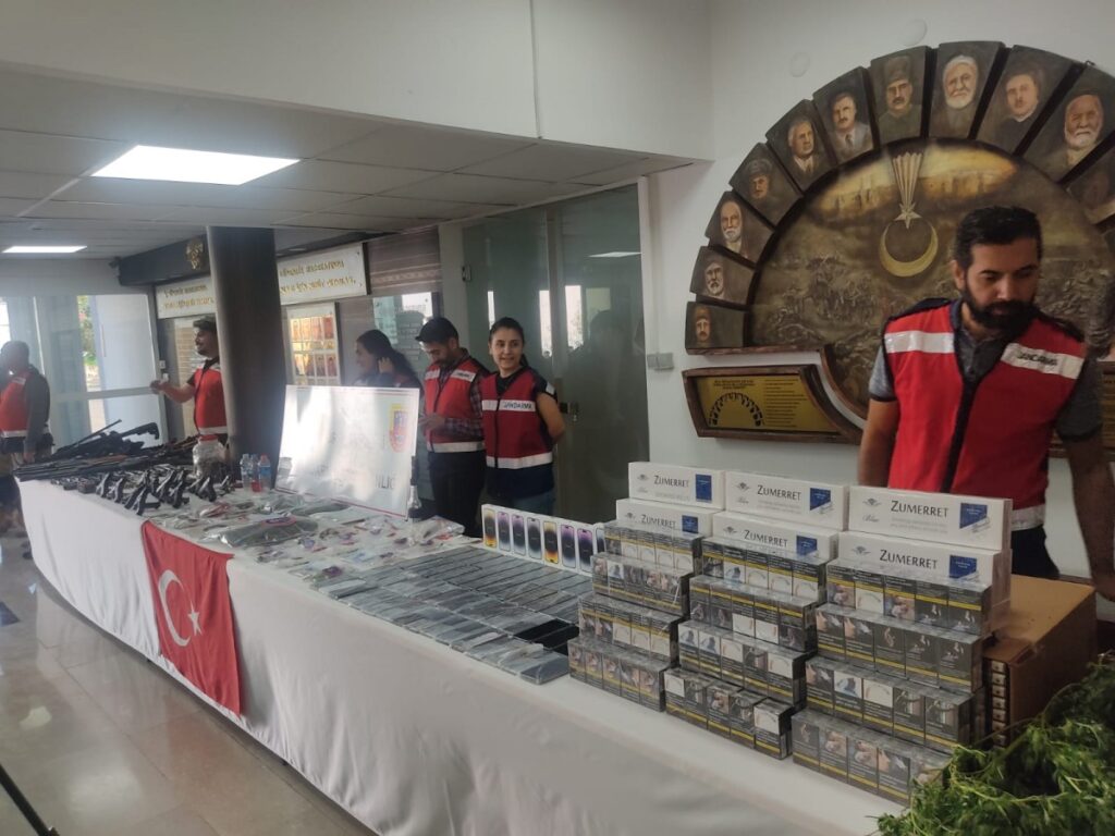 Şanlıurfa’da şafak operasyonunda 95 kişi gözaltına alındı