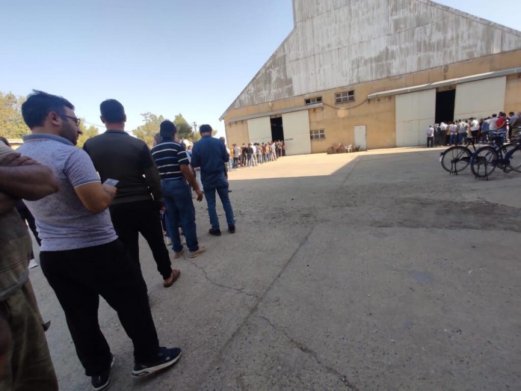 Ceylanpınar’da TMO önünde ucuz yağ kuyruğu