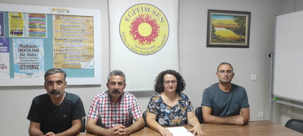 Şanlıurfa Eyyübiye’de öğretmenlere kırtasiye ödeneğinin hala yapılmadığı iddia edildi