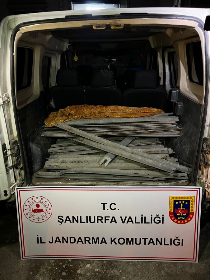 Jandarmada ekiplerinden Urfa’da ‘şok yol arama’ uygulaması!