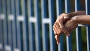 Suç işleyene 1 günlük hapis cezası geliyor