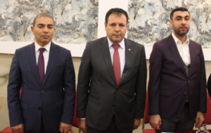 ŞUTSO başkanı Yetim tebrikleri kabul ediyor