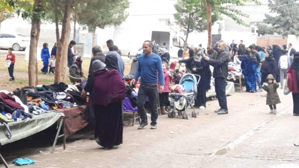 Şanlıurfa’da Ekonomik kriz muhtaç aileleri ikinci el pazarına yönelttiz
