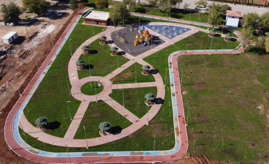 Hilvan Kent Park hizmete girdi