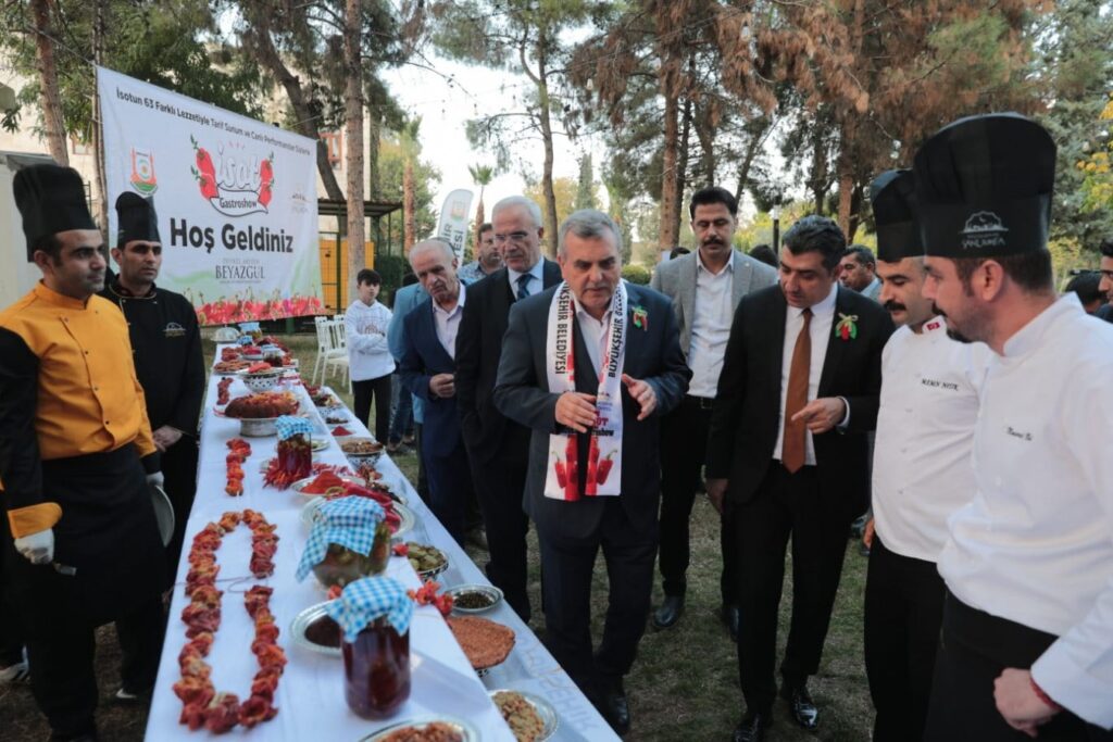 Şanlıurfa’da isot ile yapılan 63 çeşit yemek tanıtıldı