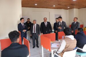 Viranşehir’de öğrencilere kitap desteği