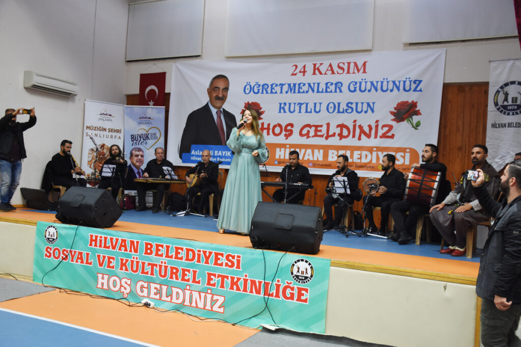 Münevver Özdemir Hilvan’da Sevenleri ile Buluştu