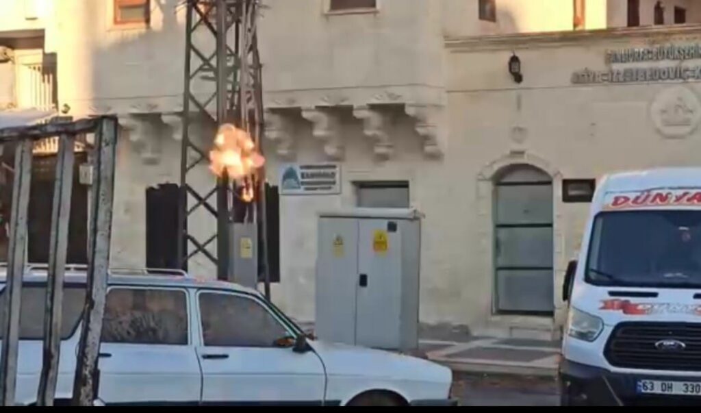 Şanlıurfa’da trafo patlaması korkuya neden oldu