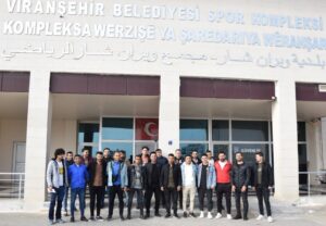 Viranşehir Belediyesi polis olmak isteyenlere destek oluyor