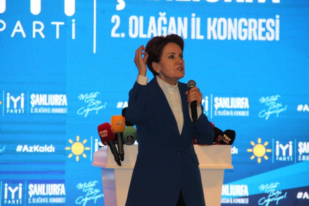 Akşener Şanlıurfa’da partisinin il kongresinde konuştu: “Mayıslar bizimdir, yaşasın hürriyet, kahrolsun istibdat”