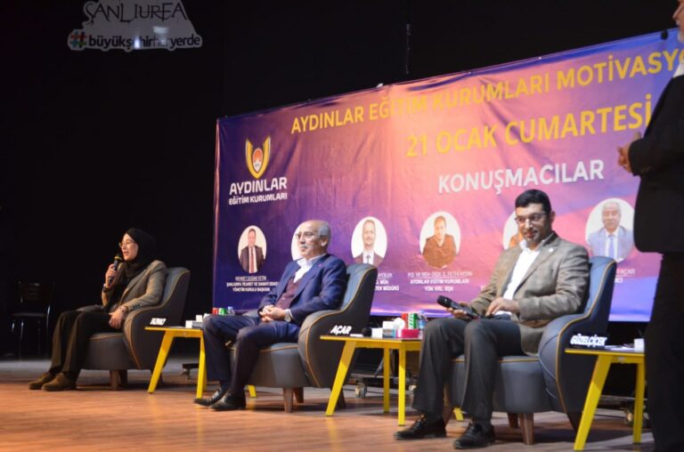 Bugünün aydınları, geleceğin aydınları ile buluştu