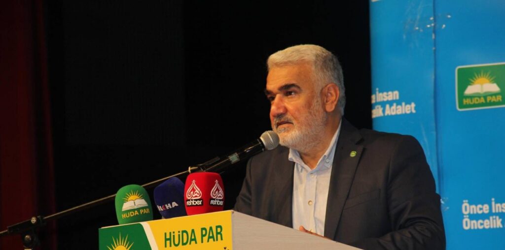 Cumhurbaşkanı Erdoğan, HÜDA PAR Genel Başkanı Yapıcıoğlu’yla görüştü