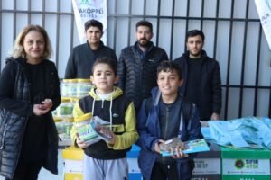 Karaköprü’de vatandaşlara sıfır atık ve geri dönüşüm anlatılıyor