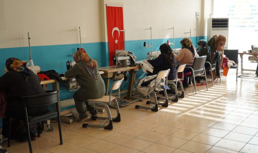 Urfa’da kadınlar hem öğreniyor hem üretiyor