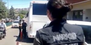 ‘Uyuşturucu ticareti yapmak’ suçundan aranan şahıs yakalandı